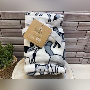 DC Designs ❤️ Ultra soft Cat pattern (2) Hand Towels set NWT